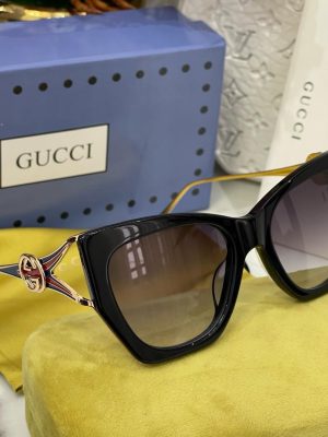 GUCCI SUNGLASSES